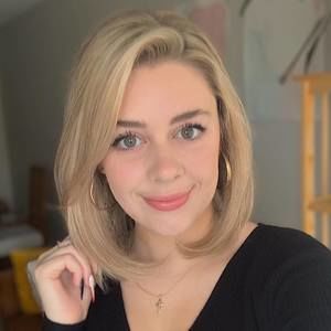 Meet your Posher, Alexandra